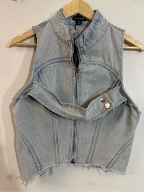 PrettyLittleThing Light Blue Cropped Denim Zip Vest